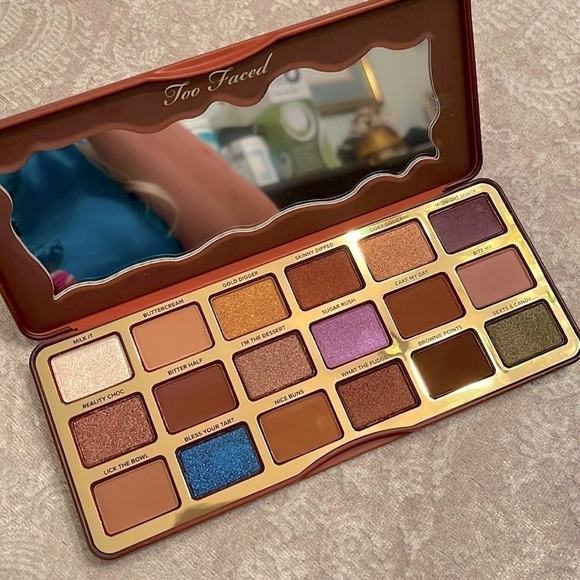 Brand New Too Faced Better Than Chocolate Cocoa-Infused Eye Shadow Palette - Picture 4 of 16